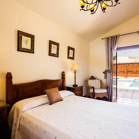 Esselle Villa San Miguel de Abona